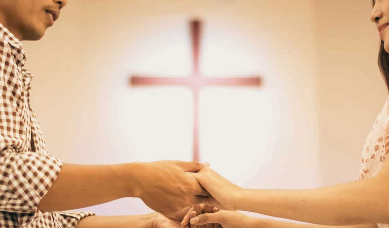 Jegyespárok megáldása