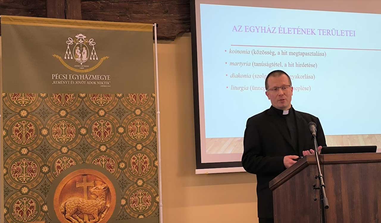 Egyházi ismeretekkel folytatódott a műhelymunka